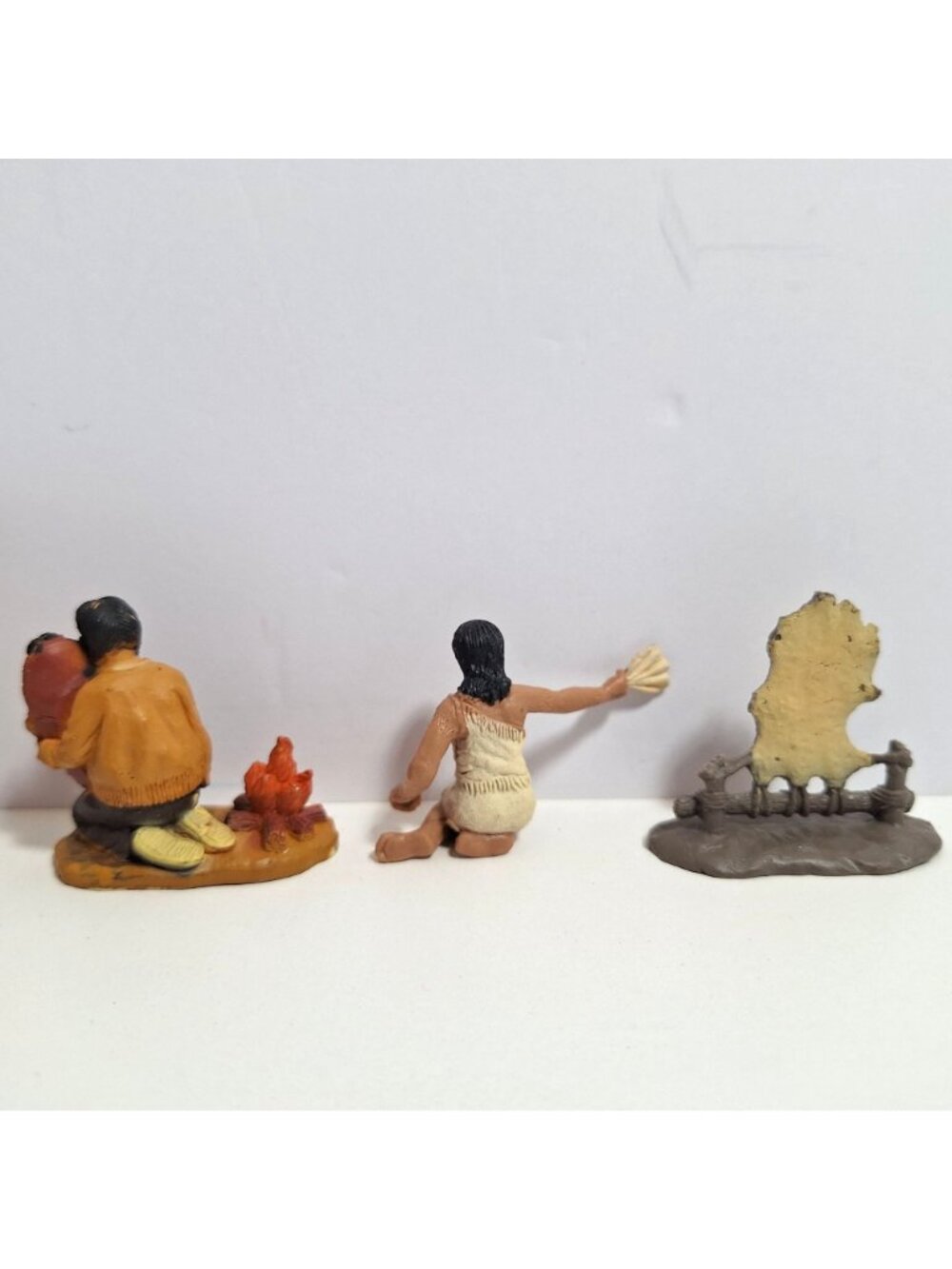 Native American Indian Safari Ltd Figures Lot Tipi Chief Warrior Pocahontas - Picture 5 of 6